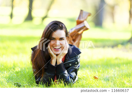 woman on green grass 11660637