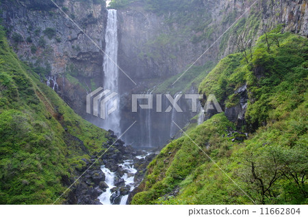 華嚴瀑布 11662804