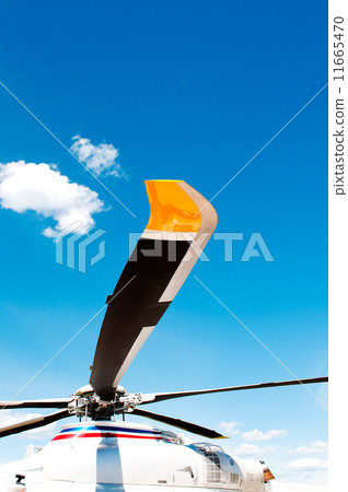 Helicopter rotor hub Helicopter rotor hub 11665470