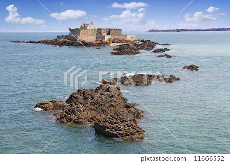 Fort national 11666552