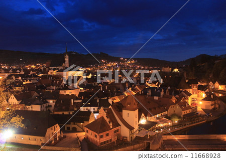 Cesky Krumlov at night Cesky Krumlov at night 11668928
