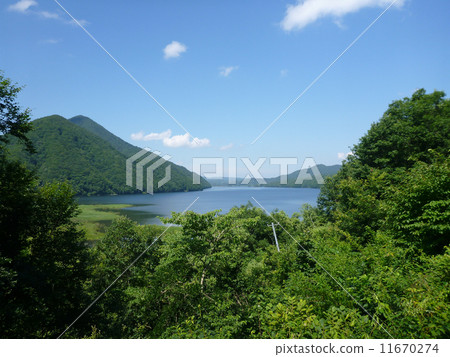 秋元湖在夏天 秋元湖在夏天 11670274