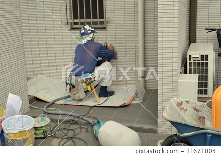Tile renovation work 11671003