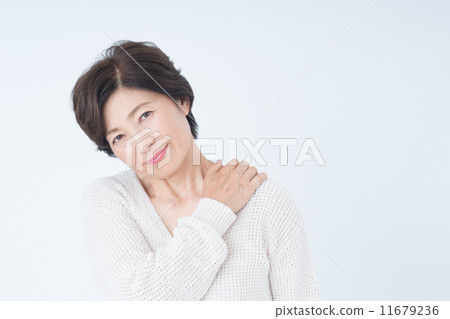 Senior women Senior women 11679236