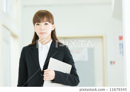 女老師 11679345