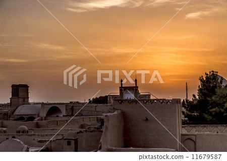 Sunset in Iranyazd old town 11679587
