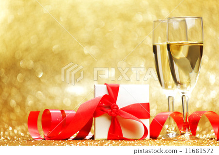 Champagne glasses and gift Champagne glasses and gift 11681572