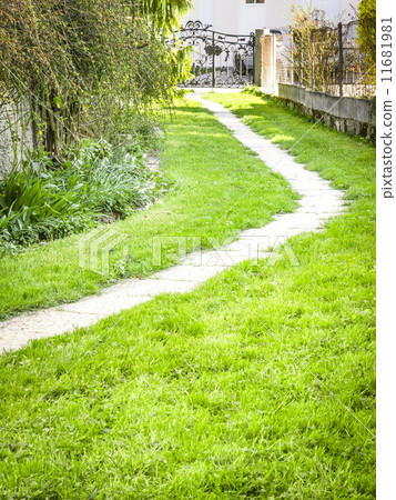garden path garden path 11681981