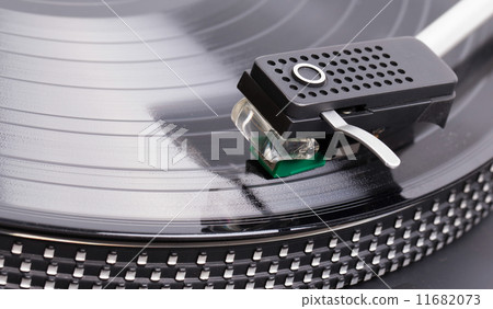 Details of an old pick-up player 11682073