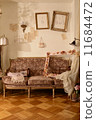 Sofa and sundries 11684472