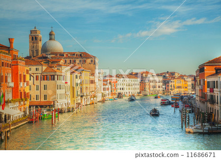 View to Grande Canal in Venice, Italy View to Grande Canal in Venice, Italy 11686671