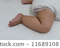 Baby's foot 11689108