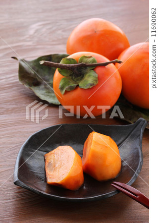 Persimmon cut w / branch with branch 01 11690062