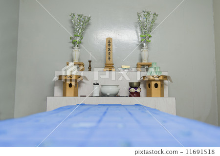 Large group medical care Large group medical care 11691518