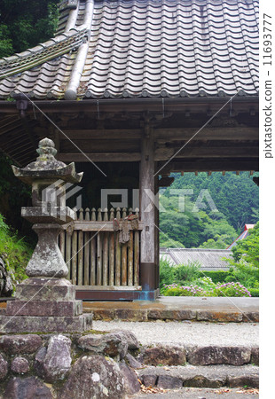 如果你穿過山門,伊勢山頂 如果你穿過山門,伊勢山頂 11693777