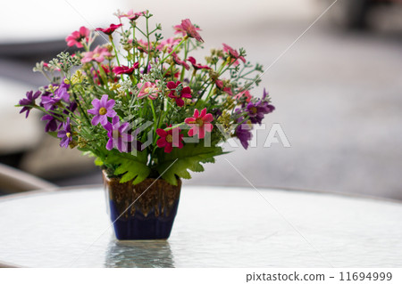 beautiful plastic flowers 11694999
