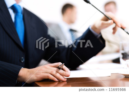 businessman businessman 11695986