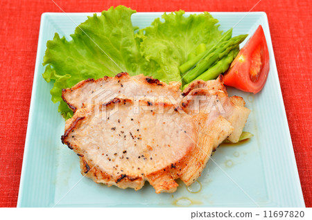 It is a pork saw of pork made in Hamamatsu. 11697820