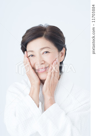 Beauty Image (Senior) Beauty Image (Senior) 11703884