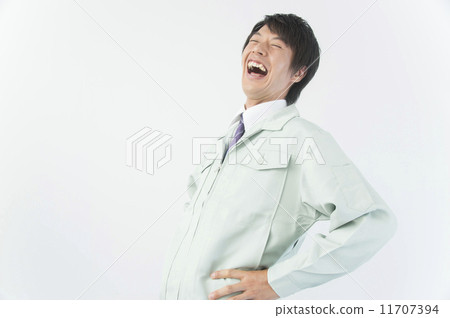 A man who makes a good laugh 11707394