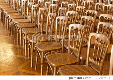 Rows of chairs 11709497