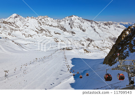Mountains ski resort - Innsbruck Austria 11709543