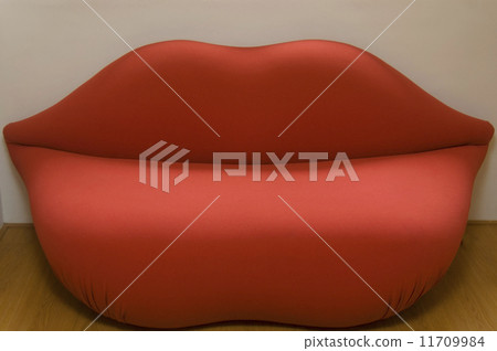 Lip Sofa 11709984
