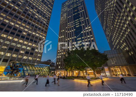 薪水男子回家 11710490