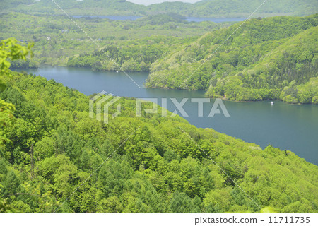 Fresh green Lake Onogawa / Fukushima ken Bandai 11711735