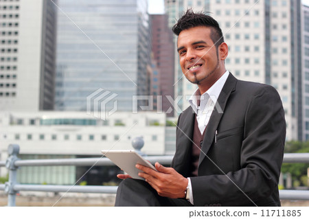 Businessman 11711885