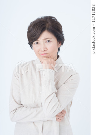 高級女性 11712828