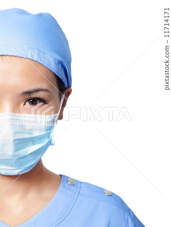 halt of serious woman doctor face halt of serious woman doctor face 11714171