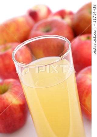 Apple juice and many red apples Apple juice and many red apples 11714438