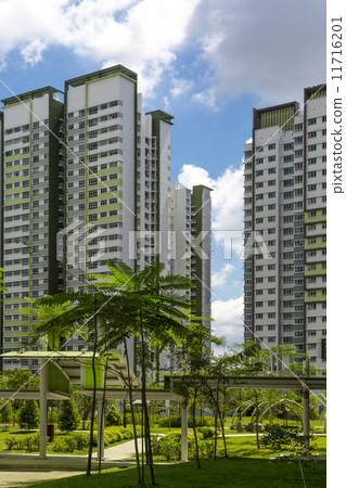 Green Estate 11716201