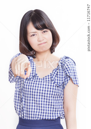 Arasa婦女穿著清爽夏天的衣服 Arasa婦女穿著清爽夏天的衣服 11716747