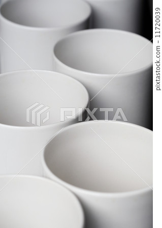 CERAMIC JARS SHAPE AND COMPOSITION CERAMIC JARS SHAPE AND COMPOSITION 11720039