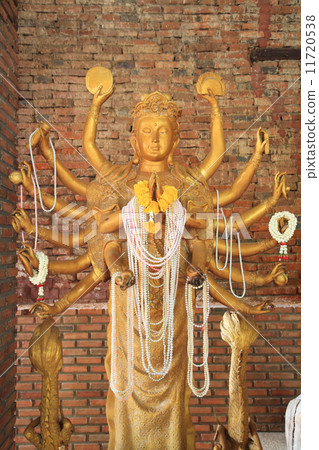 Golden Guanyin with Thousand Arms Golden Guanyin with Thousand Arms 11720538