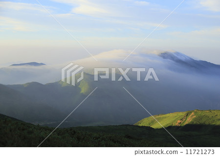 Mountains 11721273