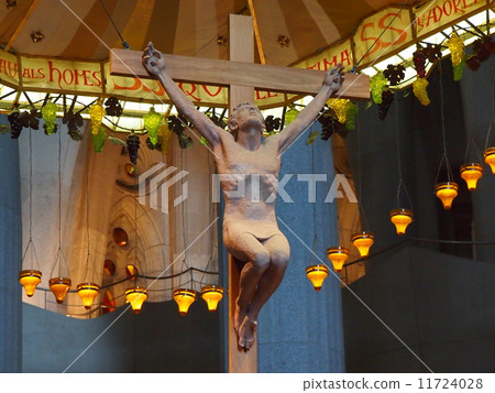 Sagrada Familia Christ 11724028