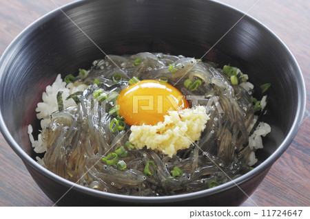 Bowl to drink 11724647