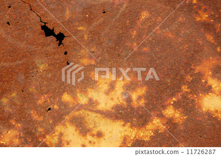 cracked metal cracked metal 11726287