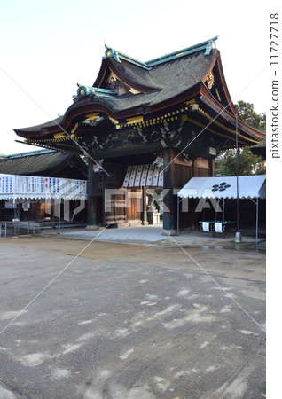 "Sanko gate (middle gate)" in Kitano Tenman-gu Shrine (Bamboo-cho, Kamigyo-ku, Kyoto City) "Sanko gate (middle gate)" in Kitano Tenman-gu Shrine (Bamboo-cho, Kamigyo-ku, Kyoto City) 11727718