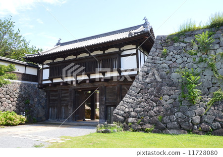 "Otemon" of important cultural property · Komoro castle (Komoro city Ding Nagano prefecture) 11728080