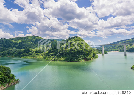 Tsukiyama lake in the summer Tsukiyama lake in the summer 11728240