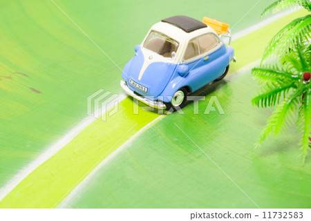 Drive by minicar Drive by minicar 11732583