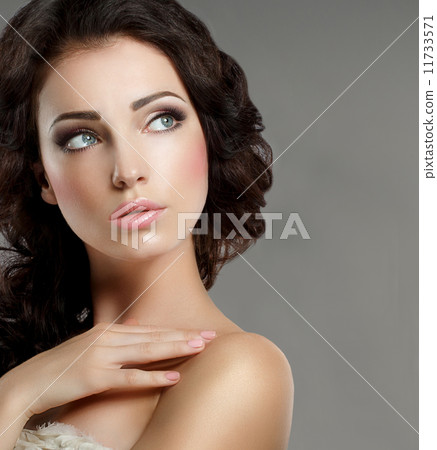 Femininity. Groomed Woman's Face with Natural Makeup. Pure Beauty Femininity. Groomed Woman's Face with Natural Makeup. Pure Beauty 11733571