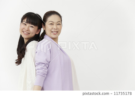 兩個家庭肖像 兩個家庭肖像 11735178