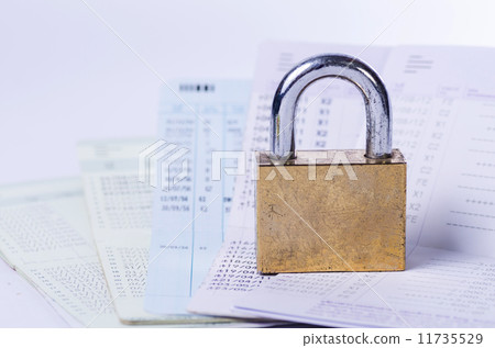 Golden lock on the passbook 11735529