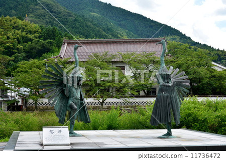 Tsuwano Shrine statue 11736472