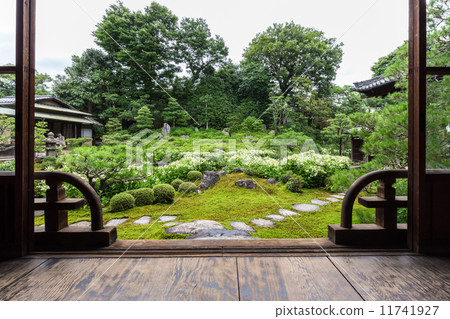 Bothanso Garden 11741927